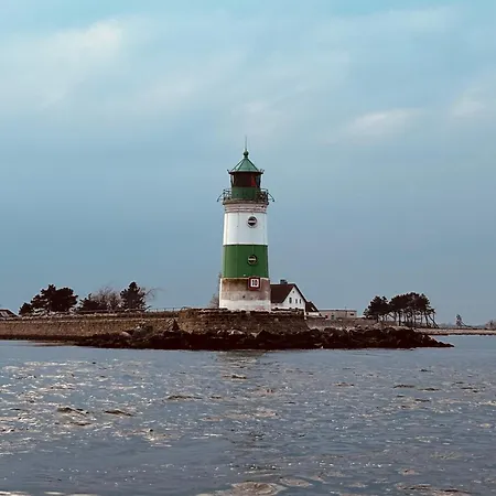 2 Mit Eigenem Bootsanleger *